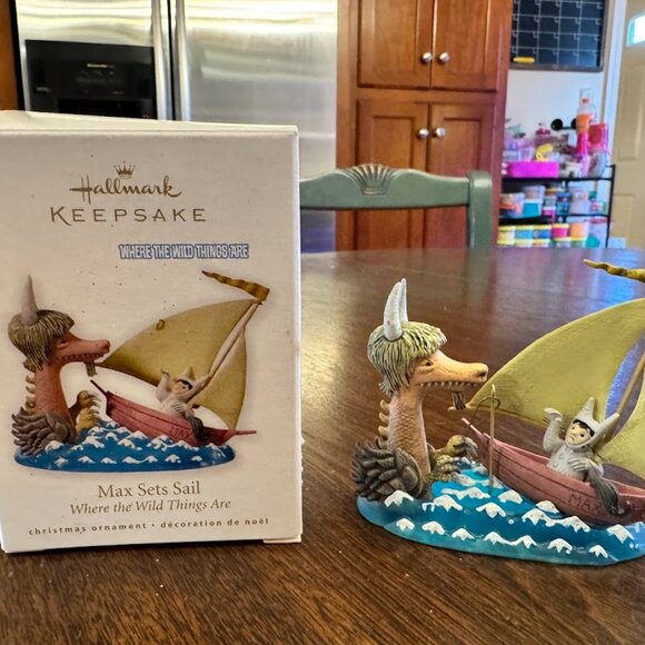 Hallmark Keepsake Ornament Max Sets Sail Where The Wild Things Are 2010 - Picture 1 of 5
